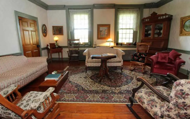 Rocky Acre Farm Bed and Breakfast