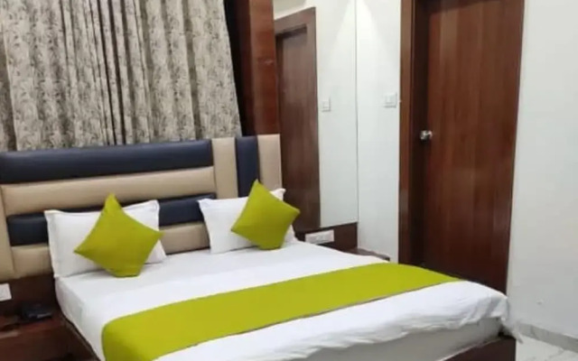 Hotel Ayaansh