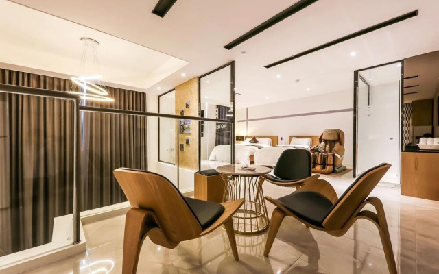 Cheongju The King Hotel