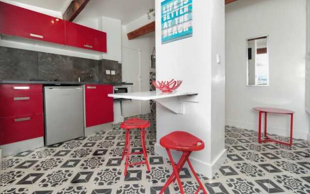 Studio Shopping Street Five Stars Holiday House