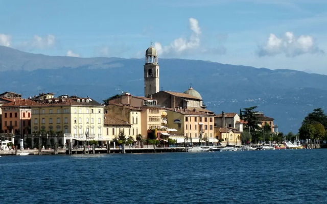 Wonderful Villa on the Garda Lake With Private Garden