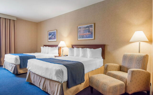 Quality Inn and Suites Brossard