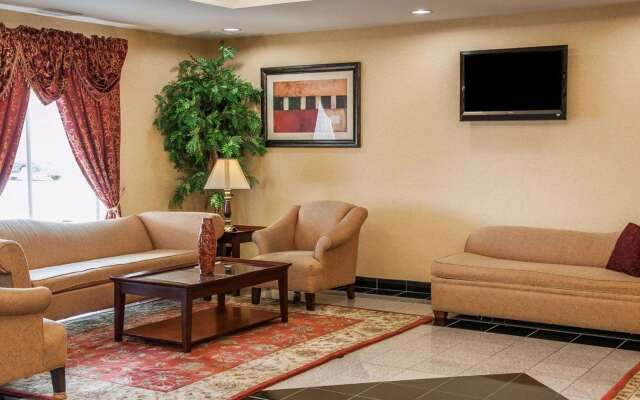Comfort Suites near Indianapolis Airport