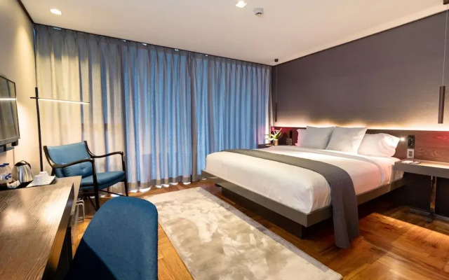 Ramada Encore by Wyndham Makati