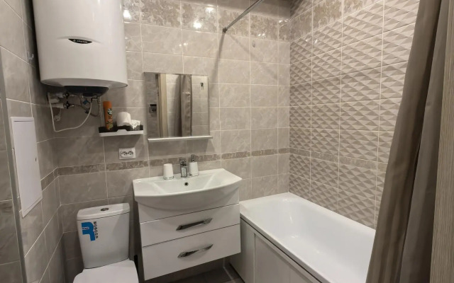 Счастливая матрешка на проспекте Ломоносова