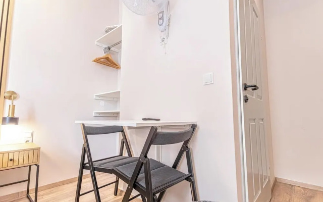 4BR Apt. for Groups 6-Min to Stadthalle