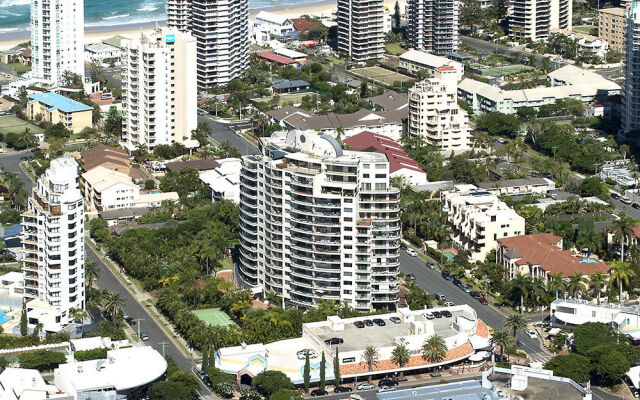 The Meriton on Main Beach