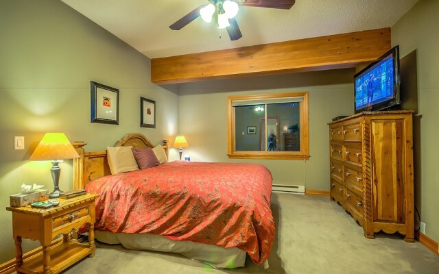 Winterset 3 by Retreatia