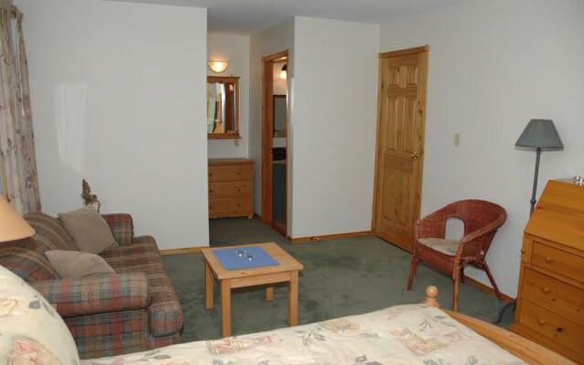 Birch Meadows Lodge B&B