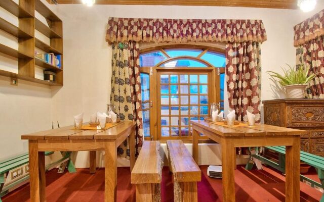 OYO 23045 Ronak Homestay
