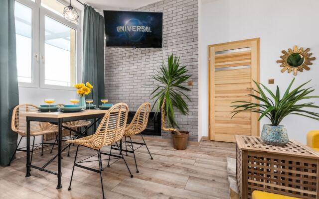 Studio Wspólna Warsaw by Renters