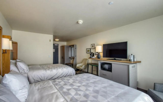 Holiday Inn - Appleton, an IHG Hotel