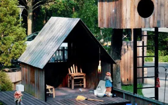 Duck Farm · The Lodge In Woods