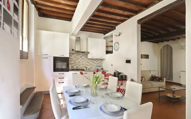 Short-let Florence Apartment Parione