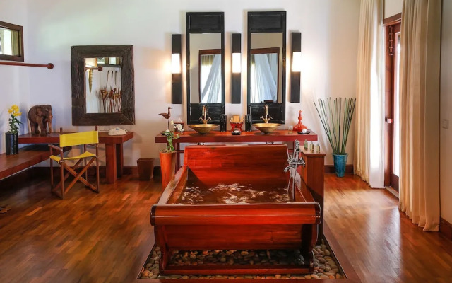 NgapaliI Bay Villas & Spa