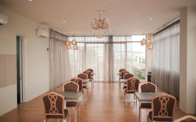 Blue Orchid Hotel