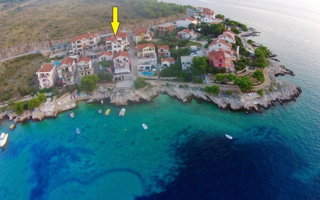 Apartments Toni Sea view