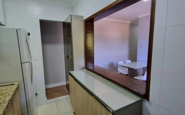 Apartamento encantador com 50 m da praia Pereque-açú