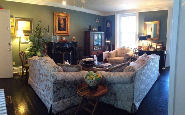 Trinity House Inn