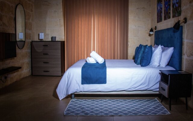 Sea Holly Gozo