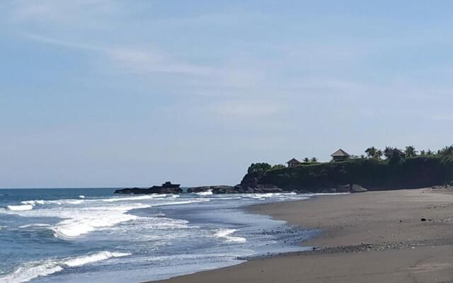 Gubug Balian Beach Bungalow