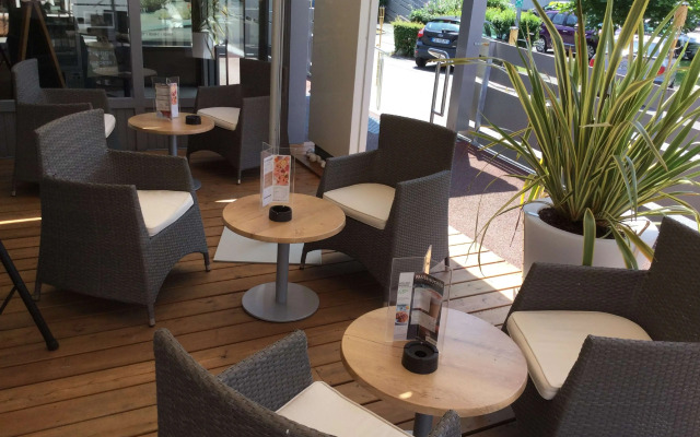 Campanile NATURE - Bordeaux Lac