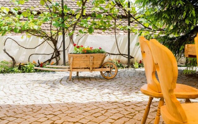 Taschler Haus Boutique