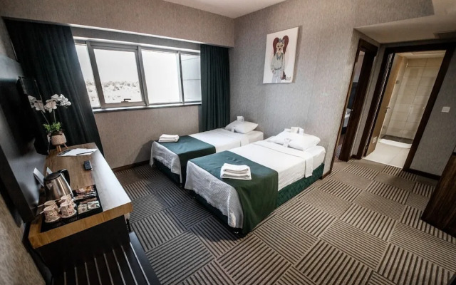Qayser Deluxe Hotel