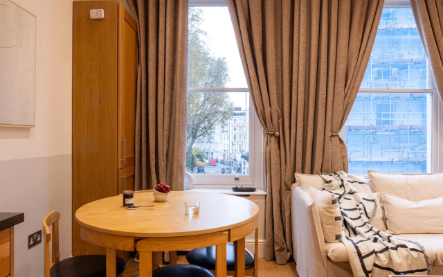 54 Courtfield Gardens