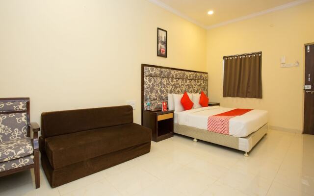 OYO 12249 Hotel Meghna Food Studio