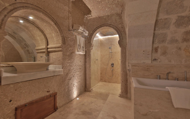 Taru Cave Suites