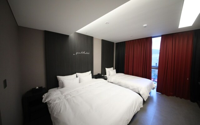 Zam 101 Hotel