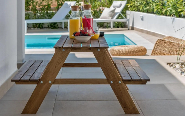 Marula holiday home - with heated pool