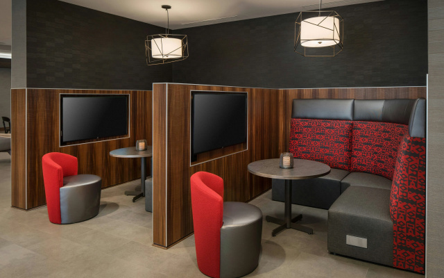 Courtyard by Marriott Pullman