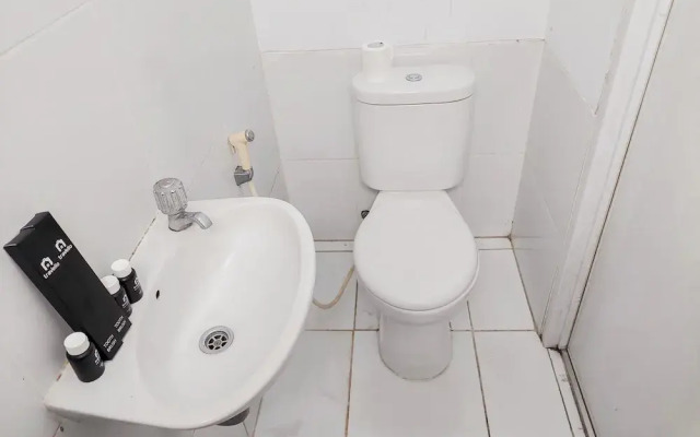 Simply Good Studio Apartment At Aeropolis Residence