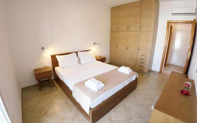 1Path Beach House Super Paradise Mykonos