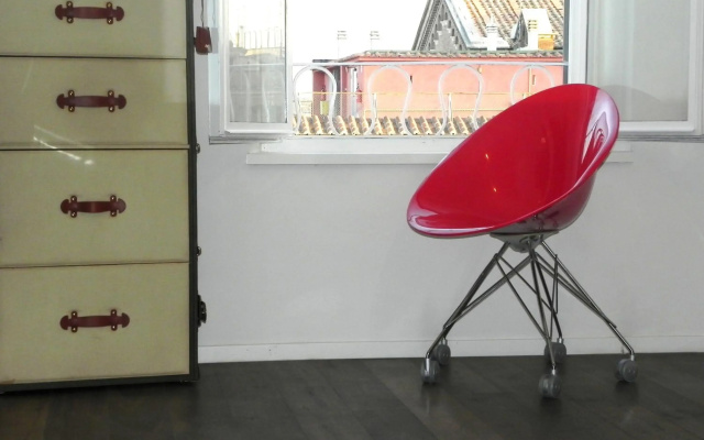 LINE-UP Apartment