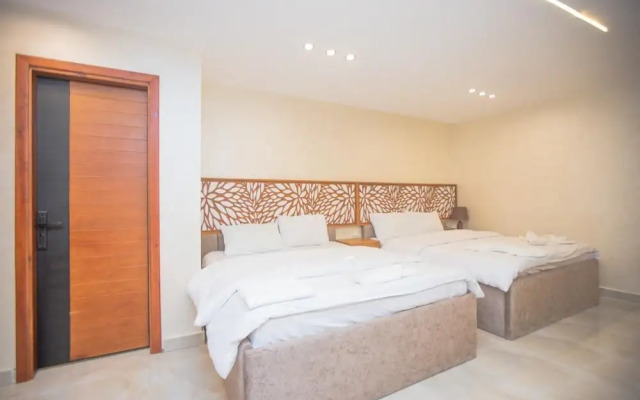 Pyramids View Studios