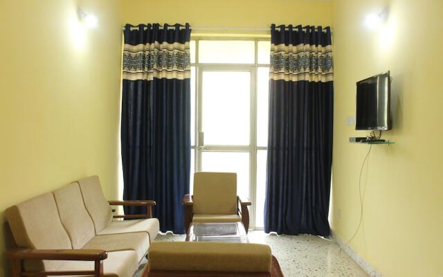 OYO 9280 Home 2 BHK Miramar Beach