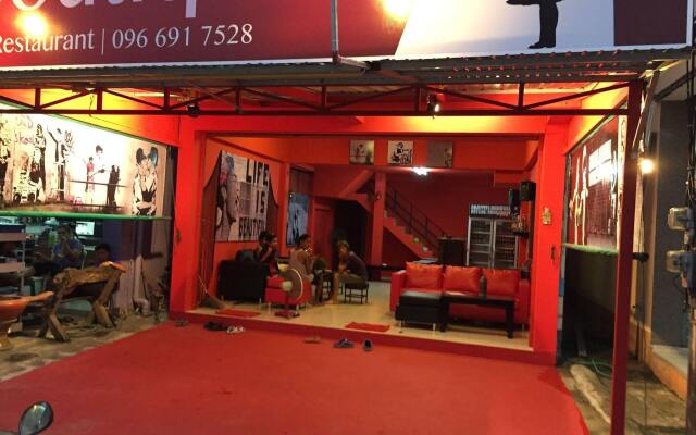Red Boutique Hostel