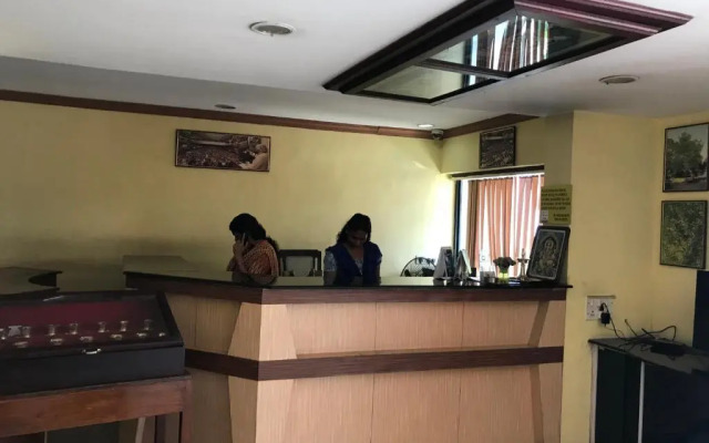 Indraprastham Houseboats