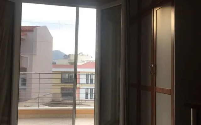Arethousa City View Getaway - Chalkida s Cozy Gem