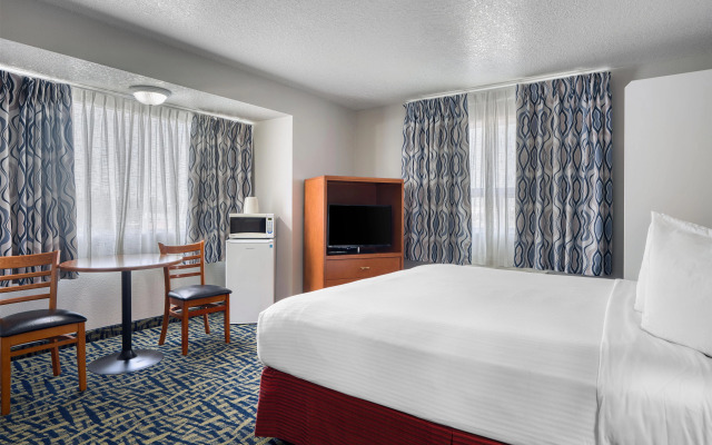 SureStay Plus Hotel by Best Western Lethbridge