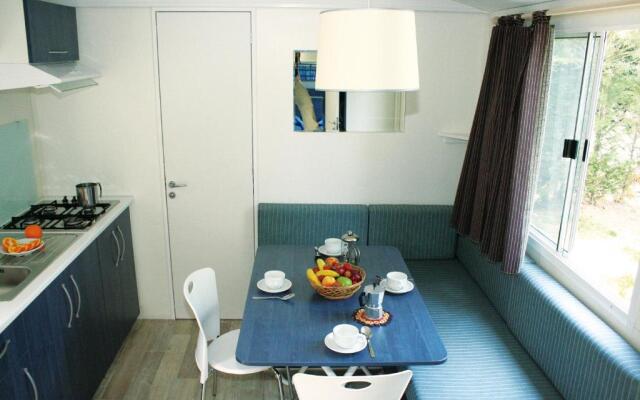 Happy Camp mobile homes in Camping Village Paestum