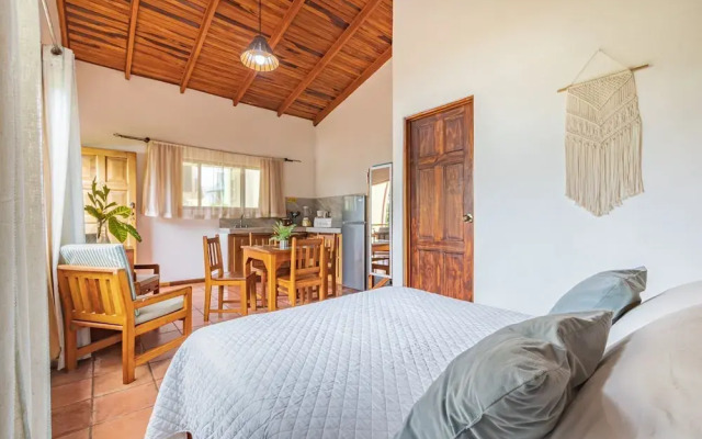 Ola Bonita BeachFront Apart Hotel