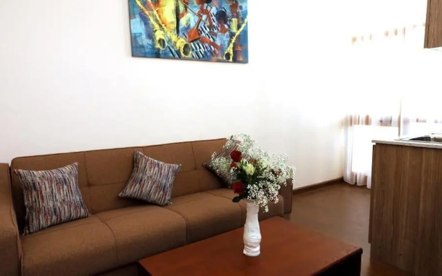 Black Horse Hotel Apartment