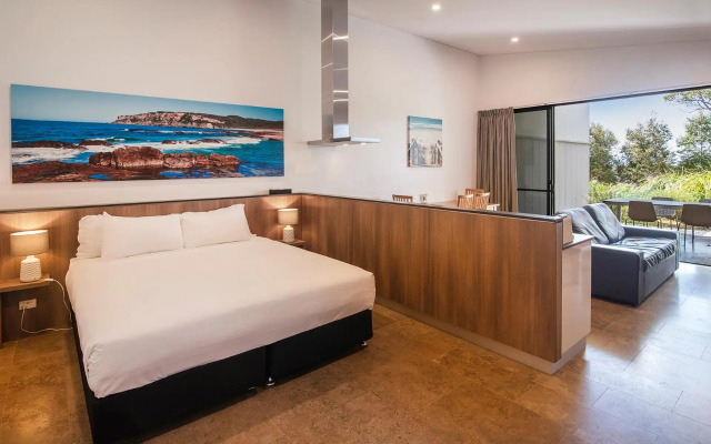 Eight Willows Retreat