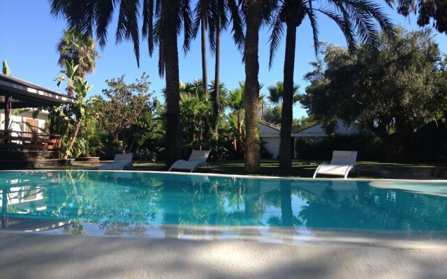 Beautiful Villa With a Dishwasher, Close to Restaurants