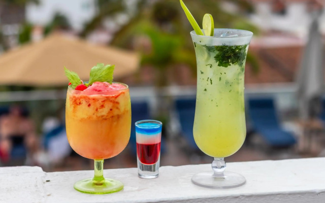 The Paramar Beachfront Boutique Hotel With Breakfast Included - Downtown Malecon