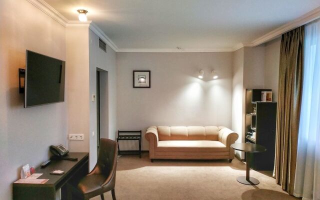 Гостинично-ресторанный комплекс с пляжем RiverSide